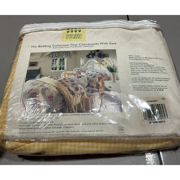 Vintage 1995 Garden Estates Gingham Bed Skirt - Picture 3 of 5